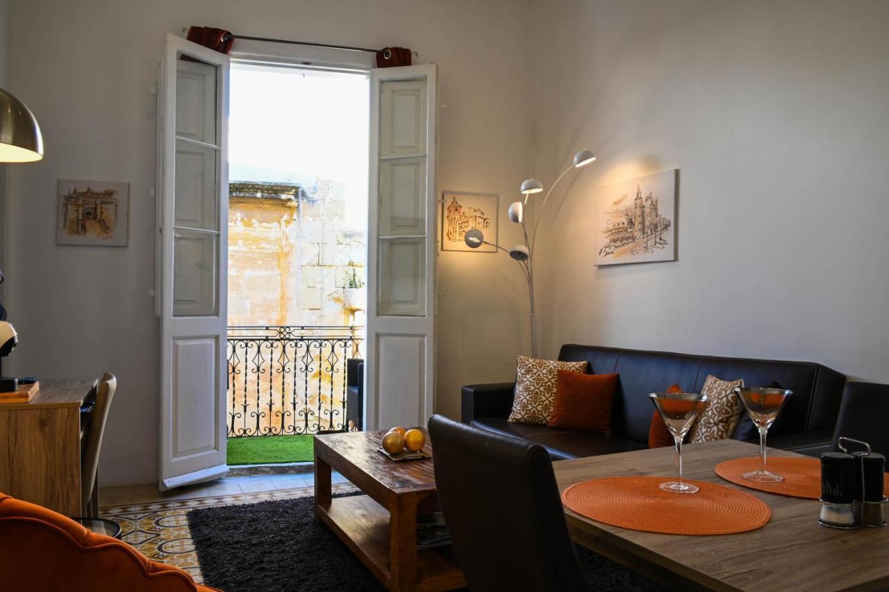 Ferienwohnung Bebirgu Palazzino Luxury 2 Jacuzzi To Share Exterior foto